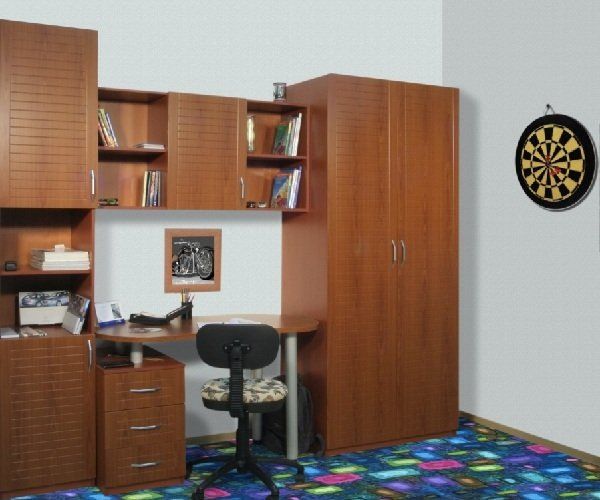 Уютный уголок школьника: как обустроить рабочее место без лишних забот