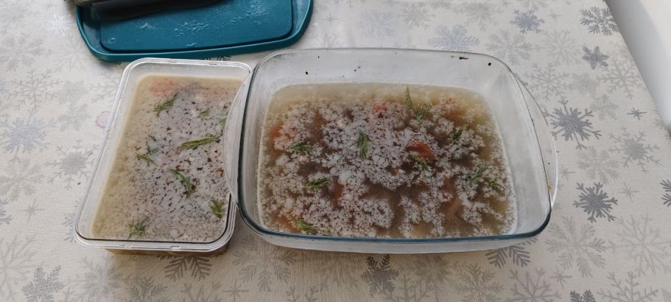 Как приготовить холодец: простой и вкусный рецепт от домохозяйки