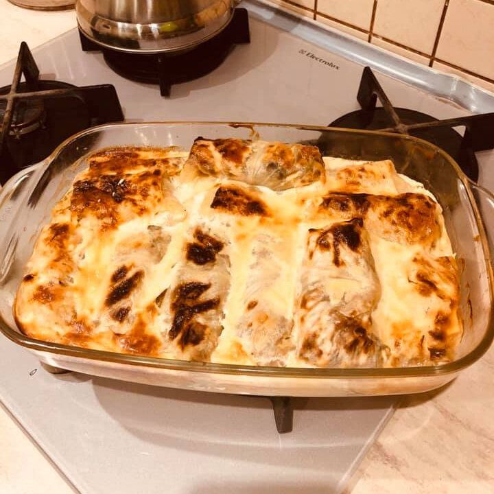 Вкусные голубцы с грибами в нежной сметанной заливке